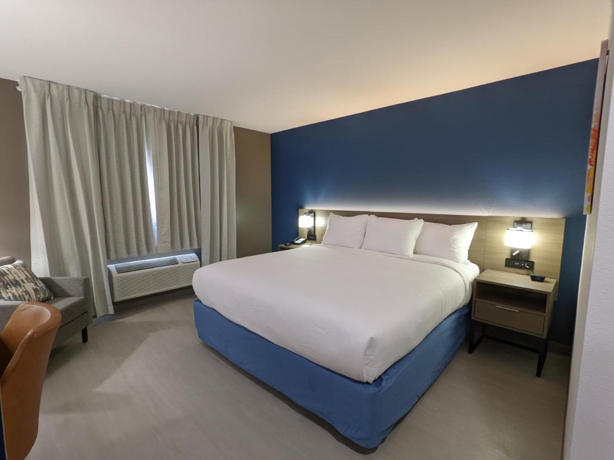 Comfort Inn Philadelphia International Airport West Честер Екстер'єр фото