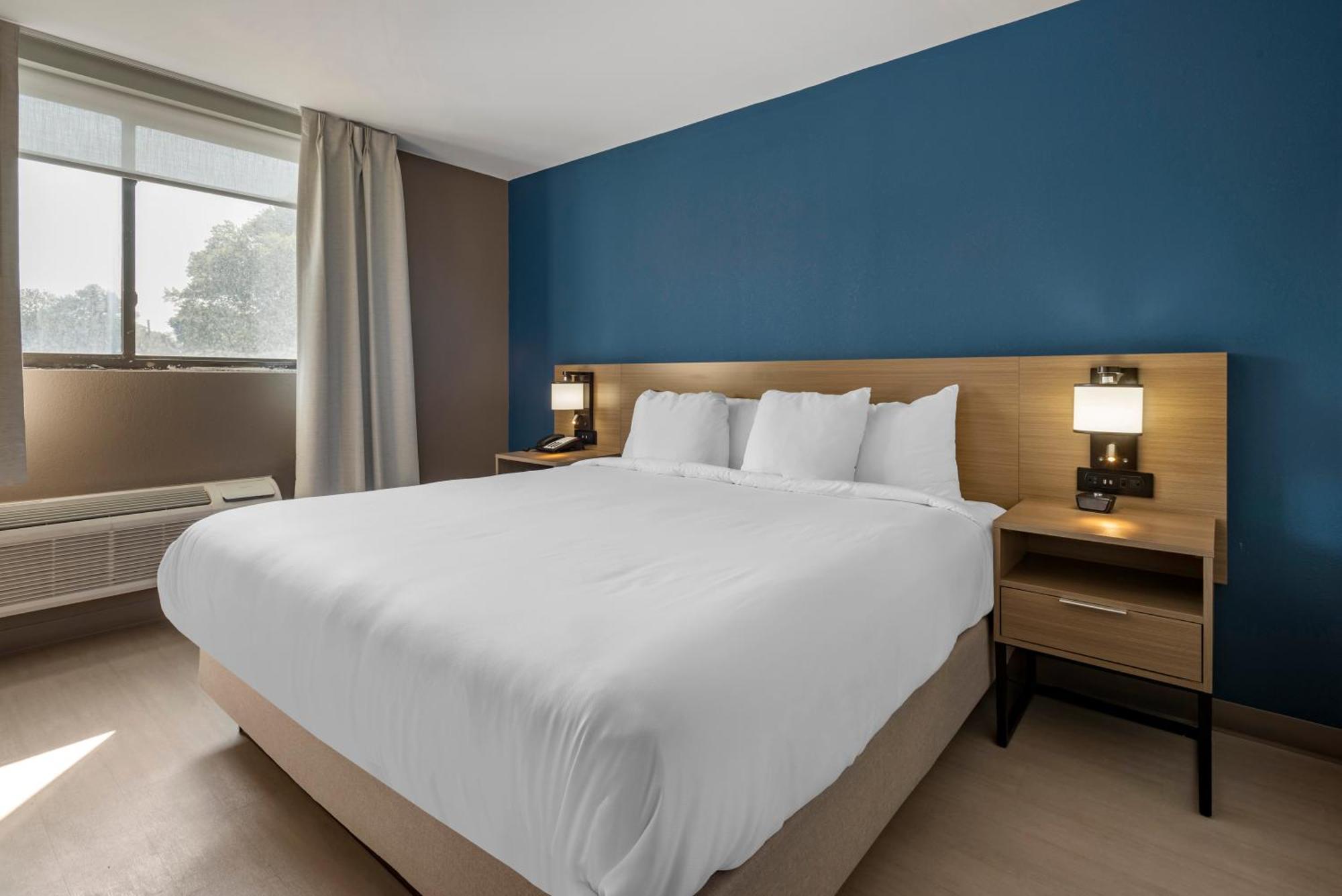 Comfort Inn Philadelphia International Airport West Честер Екстер'єр фото