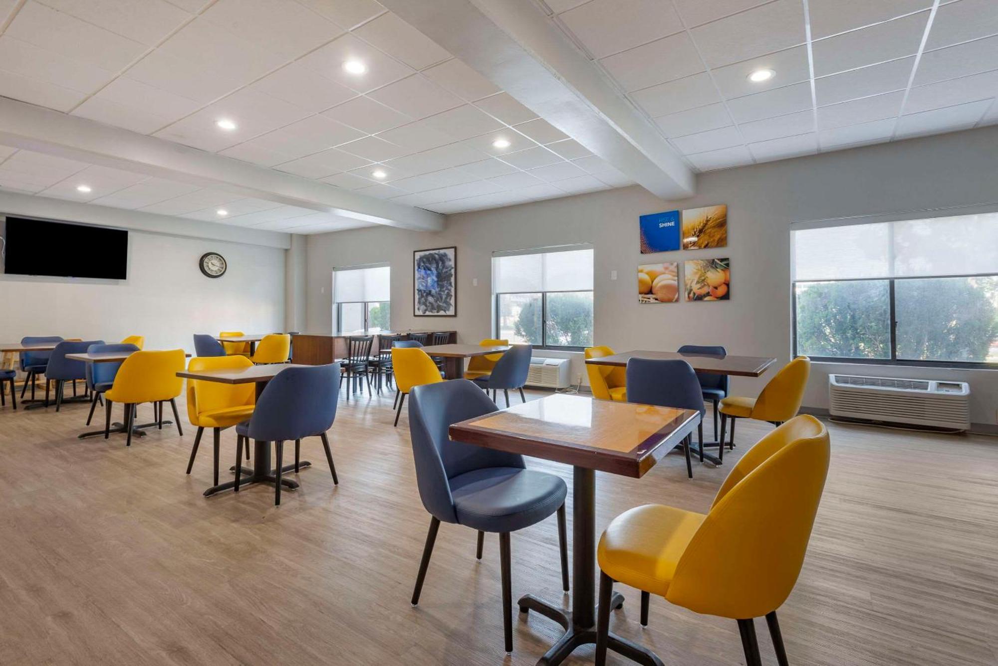 Comfort Inn Philadelphia International Airport West Честер Екстер'єр фото
