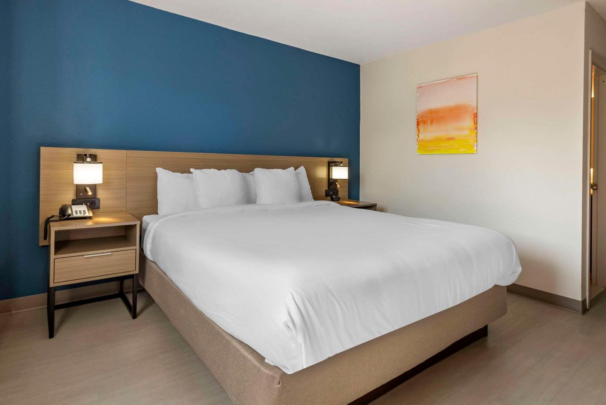 Comfort Inn Philadelphia International Airport West Честер Екстер'єр фото