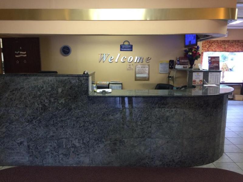 Comfort Inn Philadelphia International Airport West Честер Екстер'єр фото