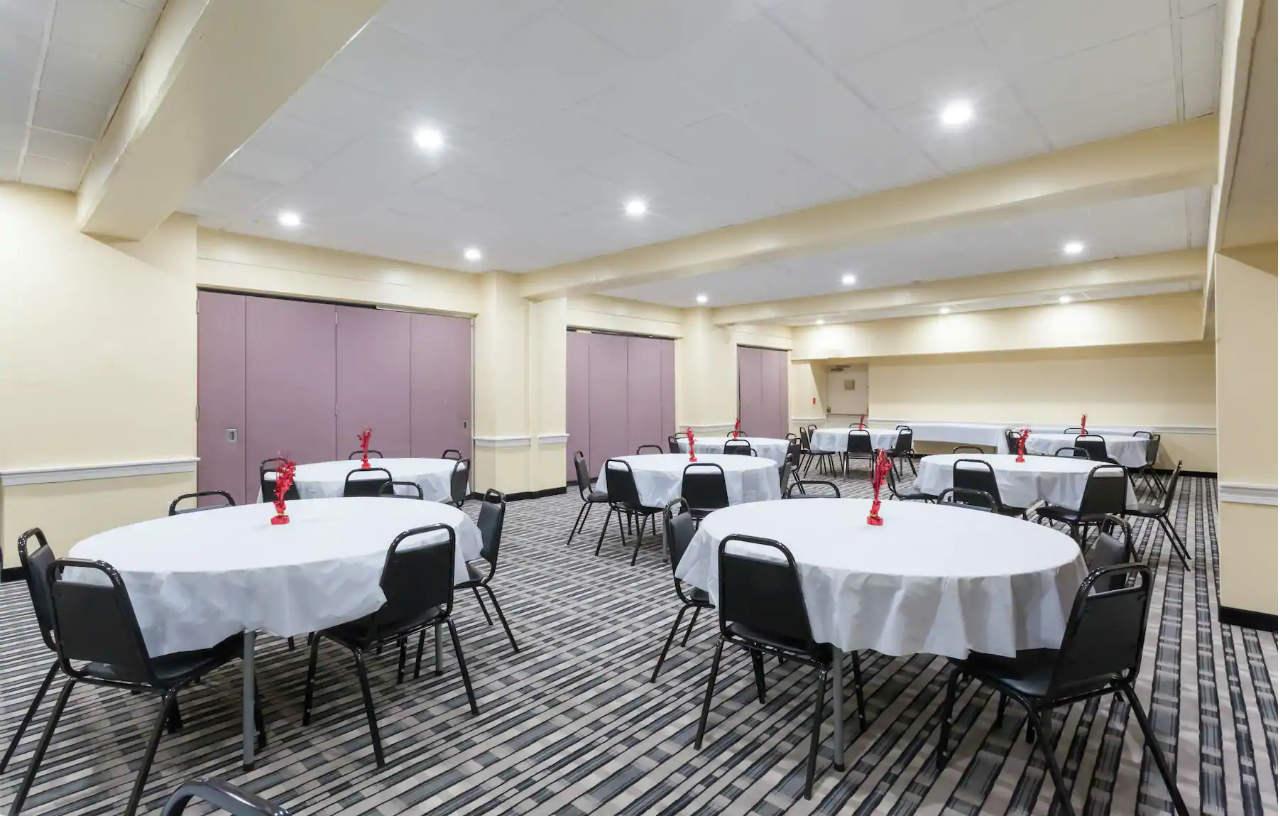 Comfort Inn Philadelphia International Airport West Честер Екстер'єр фото